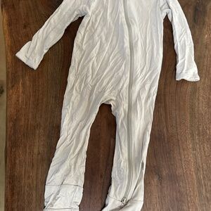 Kyte baby zippered romper 12-18 months